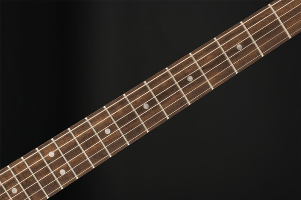 Squier Affinity Series Stratocaster, Laurel Fingerboard, White Pickguard in 3-Color Sunburst
