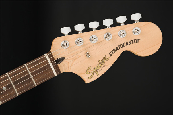 Squier Affinity Series Stratocaster, Laurel Fingerboard, White Pickguard in 3-Color Sunburst