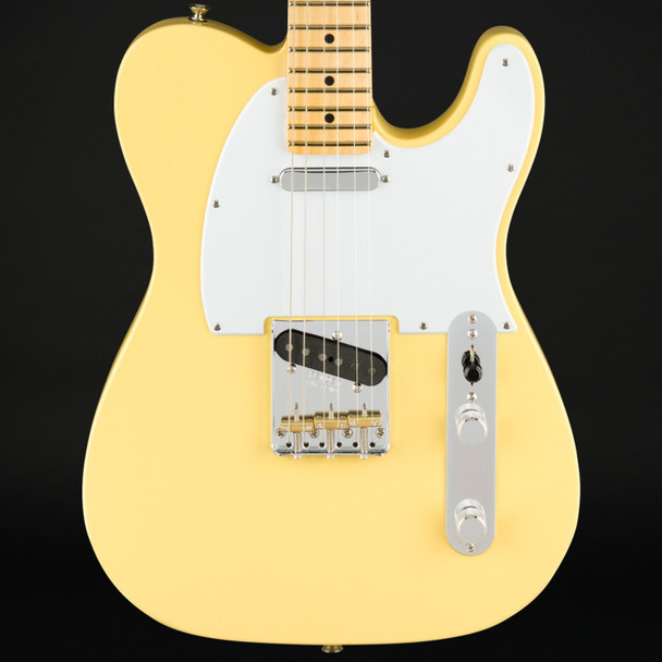 Fender American Performer Telecaster in Vintage White with Gig Bag