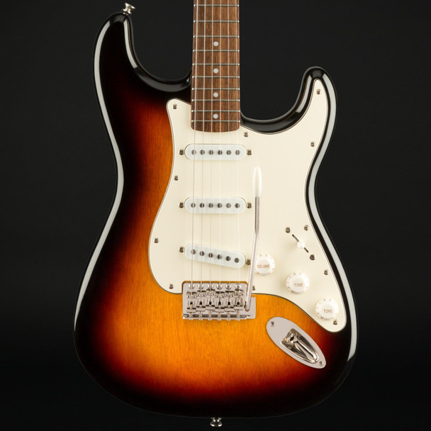 Squier Classic Vibe '60s Stratocaster, Laurel Fingerboard in 3-Color Sunburst