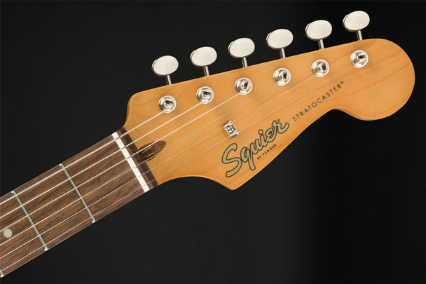 Squier Classic Vibe '60s Stratocaster, Laurel Fingerboard in 3-Color Sunburst