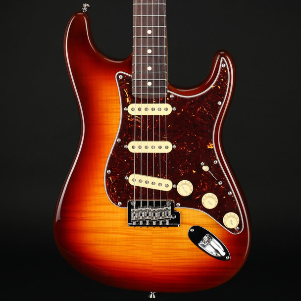 Fender 70th Anniversary American Professional II Stratocaster, Rosewood in Comet Burst #US23120568