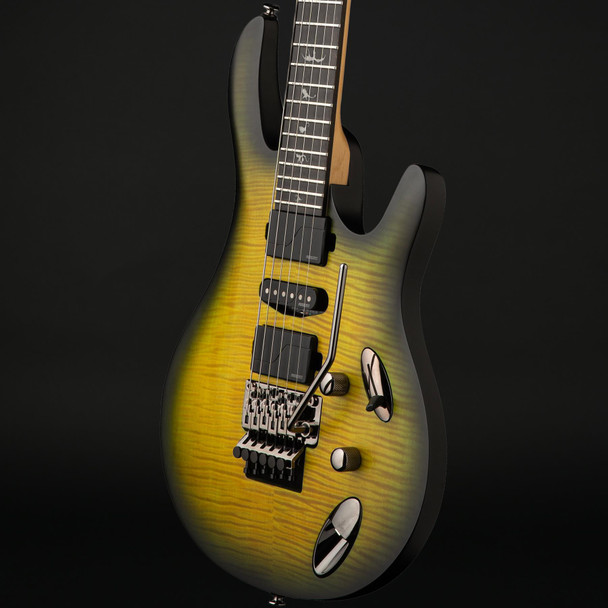PRS SE Herman Li Chleo Signature in Mantis Burst