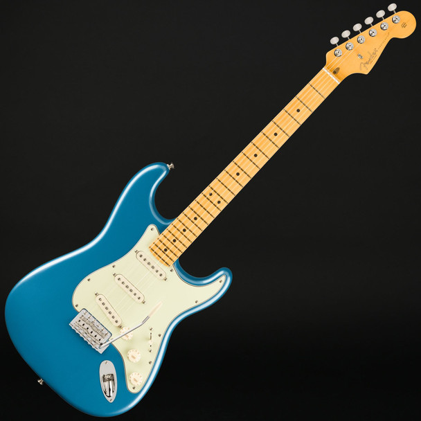 Fender American Professional Classic Stratocaster, Maple Fingerboard in Faded Lake Placid Blue