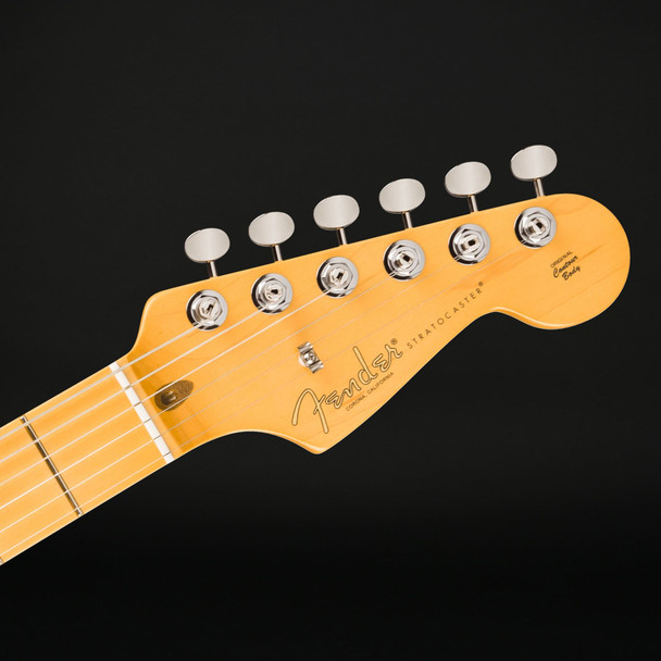 Fender American Professional Classic Stratocaster, Maple Fingerboard in Faded Lake Placid Blue