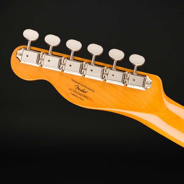 Squier Classic Vibe Custom Telecaster SH with Bigsby, Parchment Pickguard, Lake Placid Blue