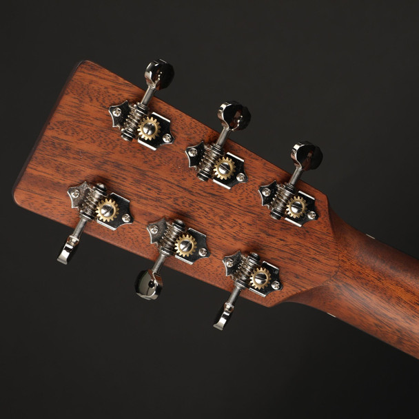 Eastman E1OM-SPECIAL Acoustic in Natural Truetone Gloss with Gig Bag  #M2420520