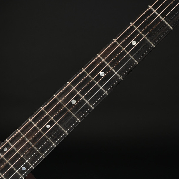 Eastman E1P-DLX-SB Deluxe Electro Acoustic Parlour Guitar with Gig Bag #M2527569