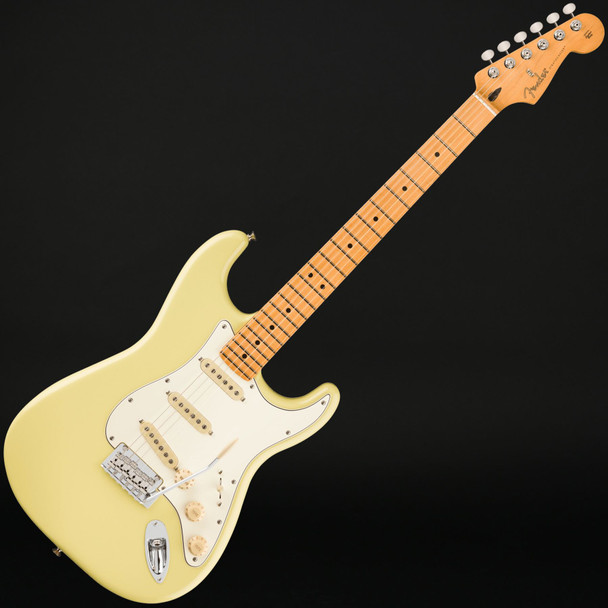 Fender Player II Stratocaster, Maple Fingerboard in Hialeah Yellow