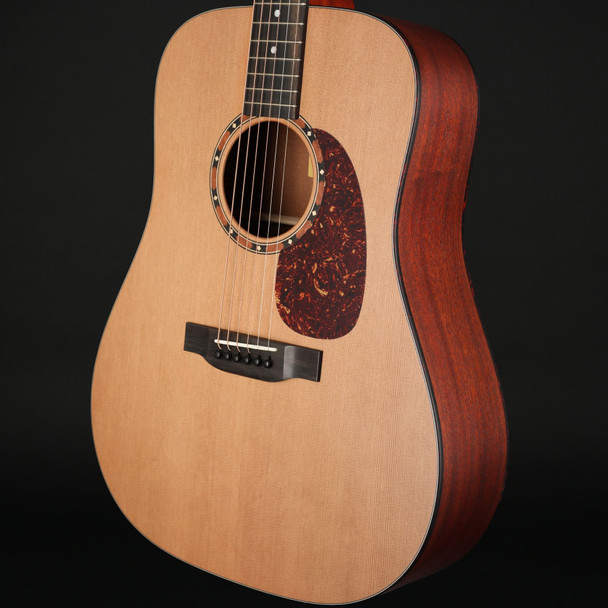 Eastman E2D Dreadnought Acoustic in Natural Truetone Satin with Gig Bag #M2525832