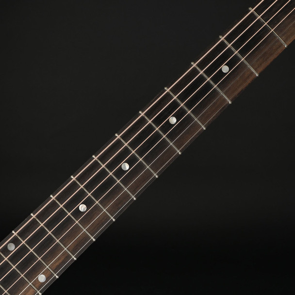 Eastman E2D Dreadnought Acoustic in Natural Truetone Satin with Gig Bag #M2525832