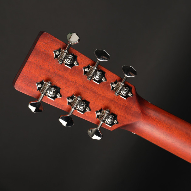 Eastman E2D Dreadnought Acoustic in Natural Truetone Satin with Gig Bag #M2525832