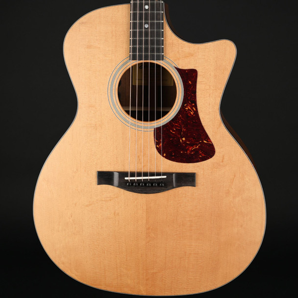 Eastman AC222CE Grand Auditorium Electro Acoustic in Natural with Gig Bag #M2528343