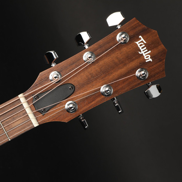 Taylor Academy 22e, Walnut Grand Concert Electro Acoustic with Gig Bag #2201136108