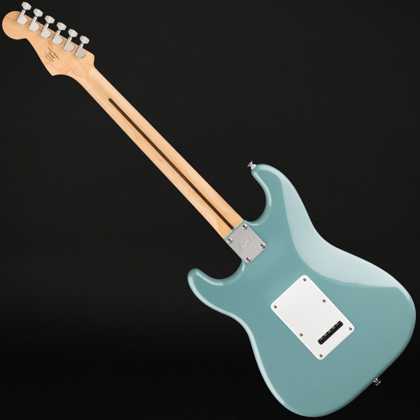 Squier FSR Squier Sonic Stratocaster HSS, Maple Fingerboard, White Pickguard in Sonic Gray