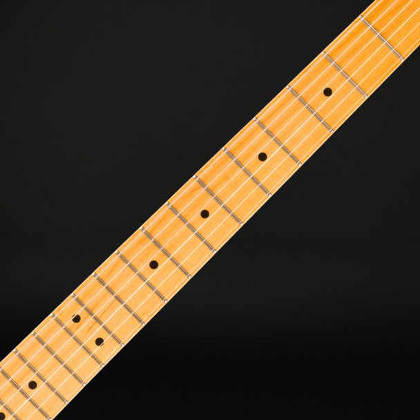 Squier FSR Classic Vibe 60s Custom Telecaster SH Wide Range, Maple Fingerboard, Gold Anodized Pickguard in Black