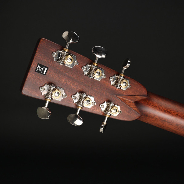 Bourgeois Downeast Series Soloist OM Cutaway OMCE/DE with Case #D2604237