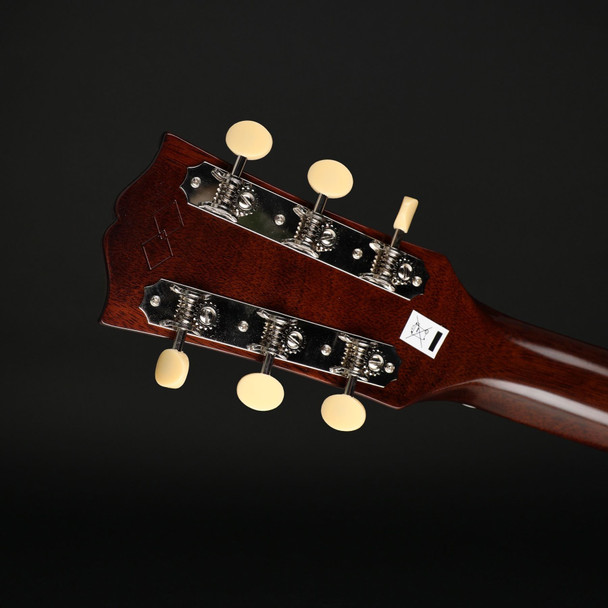 Epiphone Inspired by Gibson Custom 1942 Banner J-45 Reissue in Vintage Sunburst with Case