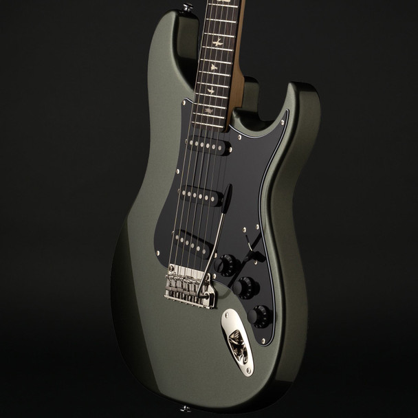 PRS SE Silver Sky Defender Limited Edition in Woolstone Green with Gig Bag