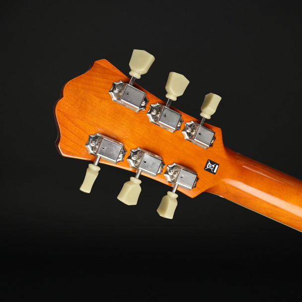 Eastman T484-GB 14" Thinline, Seymour Duncan Pickups in Goldburst with Case #P2600179