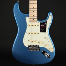 Fender American Performer Stratocaster, Maple Fingerboard in Satin Lake Placid Blue