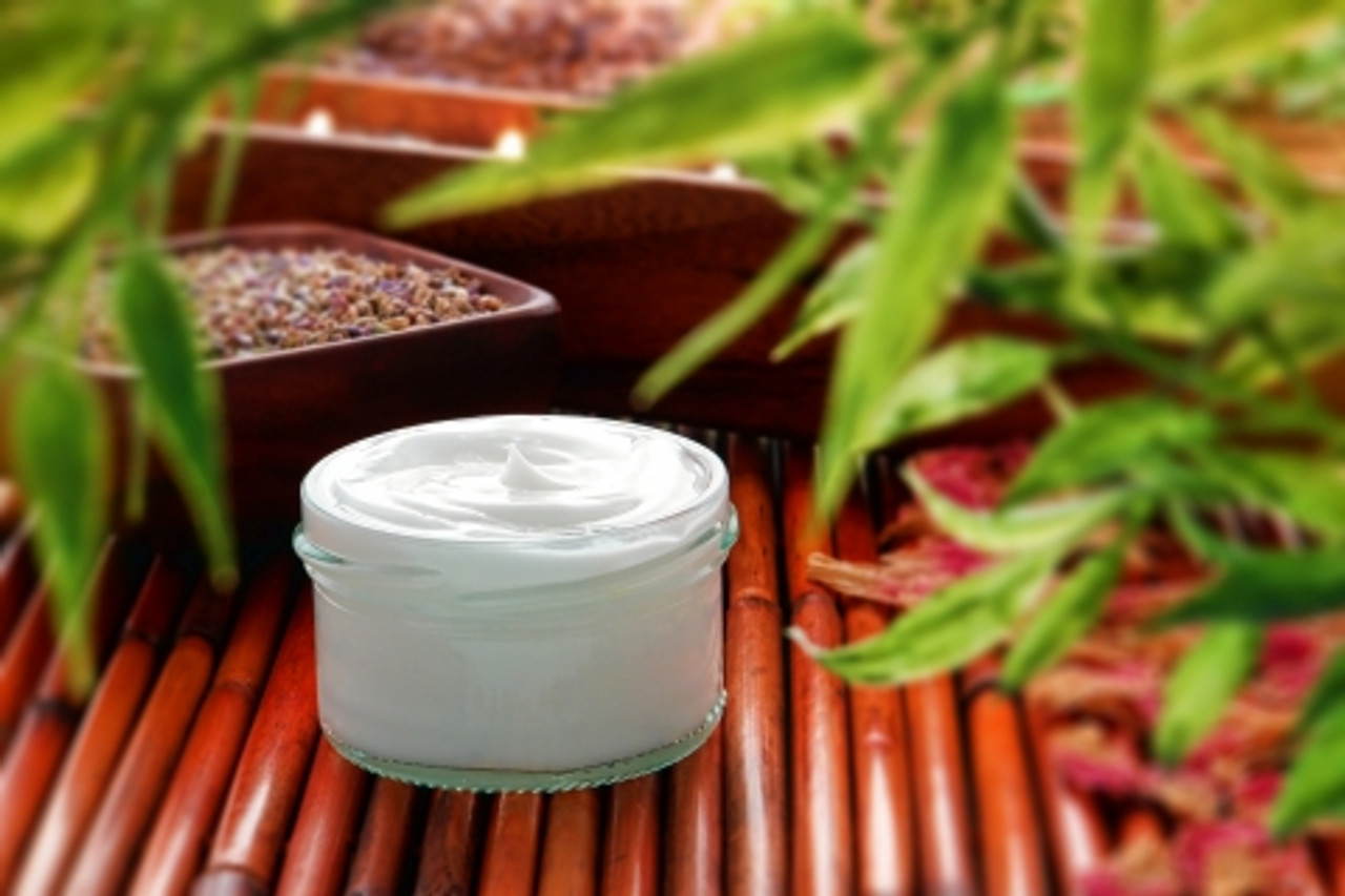 The Many Uses of Organic Essential Oils