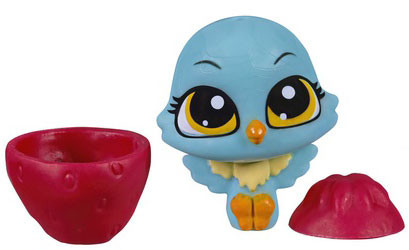 Littlest Pet Shop The Littlest Pets Collection Series 2 Single Figure Blue Bird with Strawberry