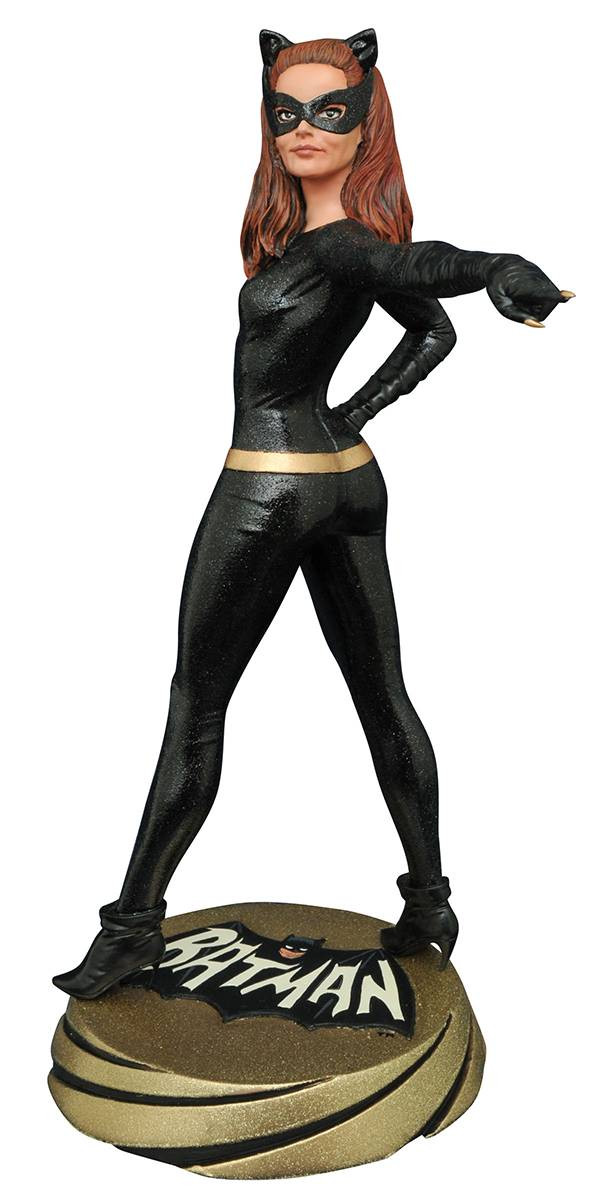 batman catwoman statue