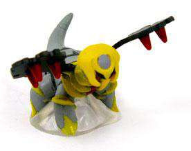 pokemon giratina figure
