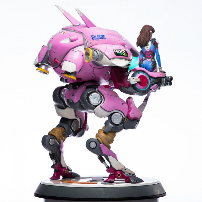 Overwatch D.Va with MEKA 19 Statue Blizzard ToyWiz