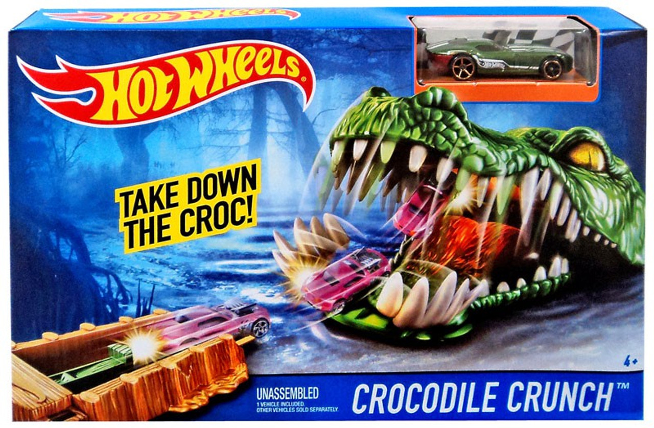 hot wheels crocodile crunch track set