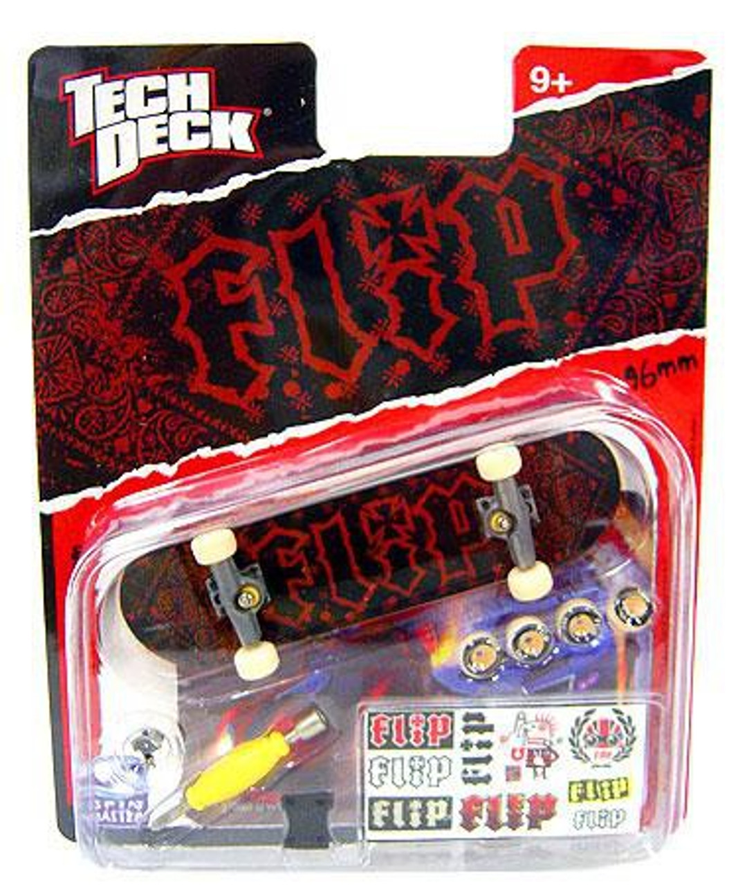 Tech Deck Flip 96mm Mini Skateboard Red Black Bandana Spin Master Toywiz - roblox blizzard beast mode bandana code