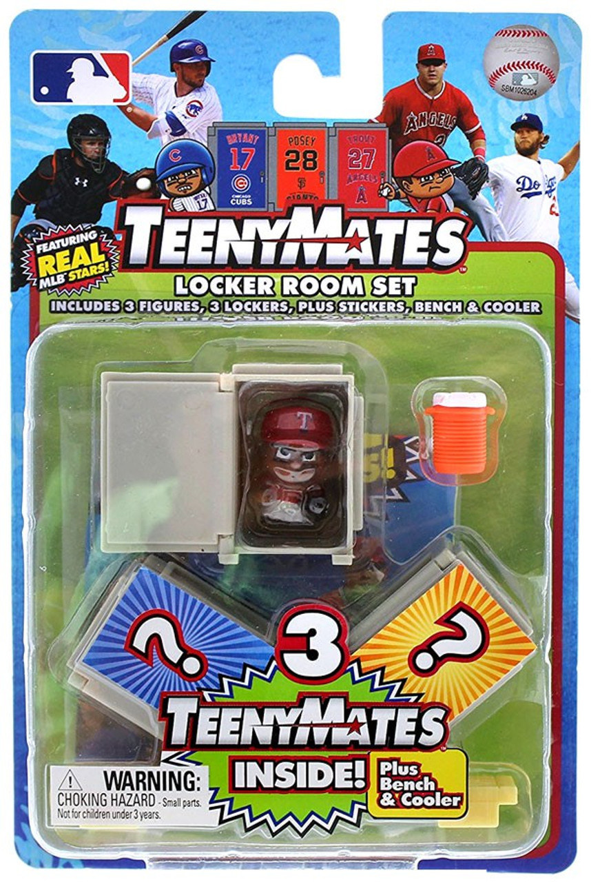 Mlb Teenymates Baseball Locker Room Set Accessory Pack Party Animal Toys Toywiz - big lot of roblox 27 figures plus accessories accessories