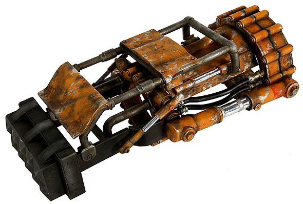 Fallout Power Fist Exclusive Replica Chronicle Collectibles - ToyWiz