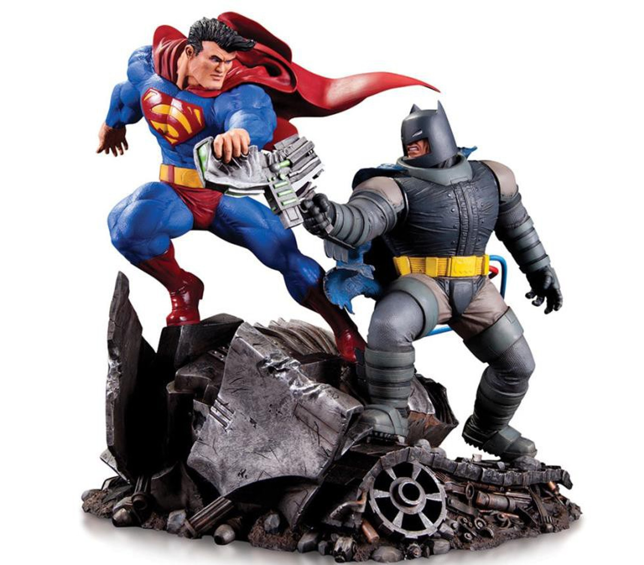 Dc Batman Batman Vs Superman 6 4 Mini Battle Statue The Dark Knight Returns Dc Collectibles Toywiz - superman mini roblox