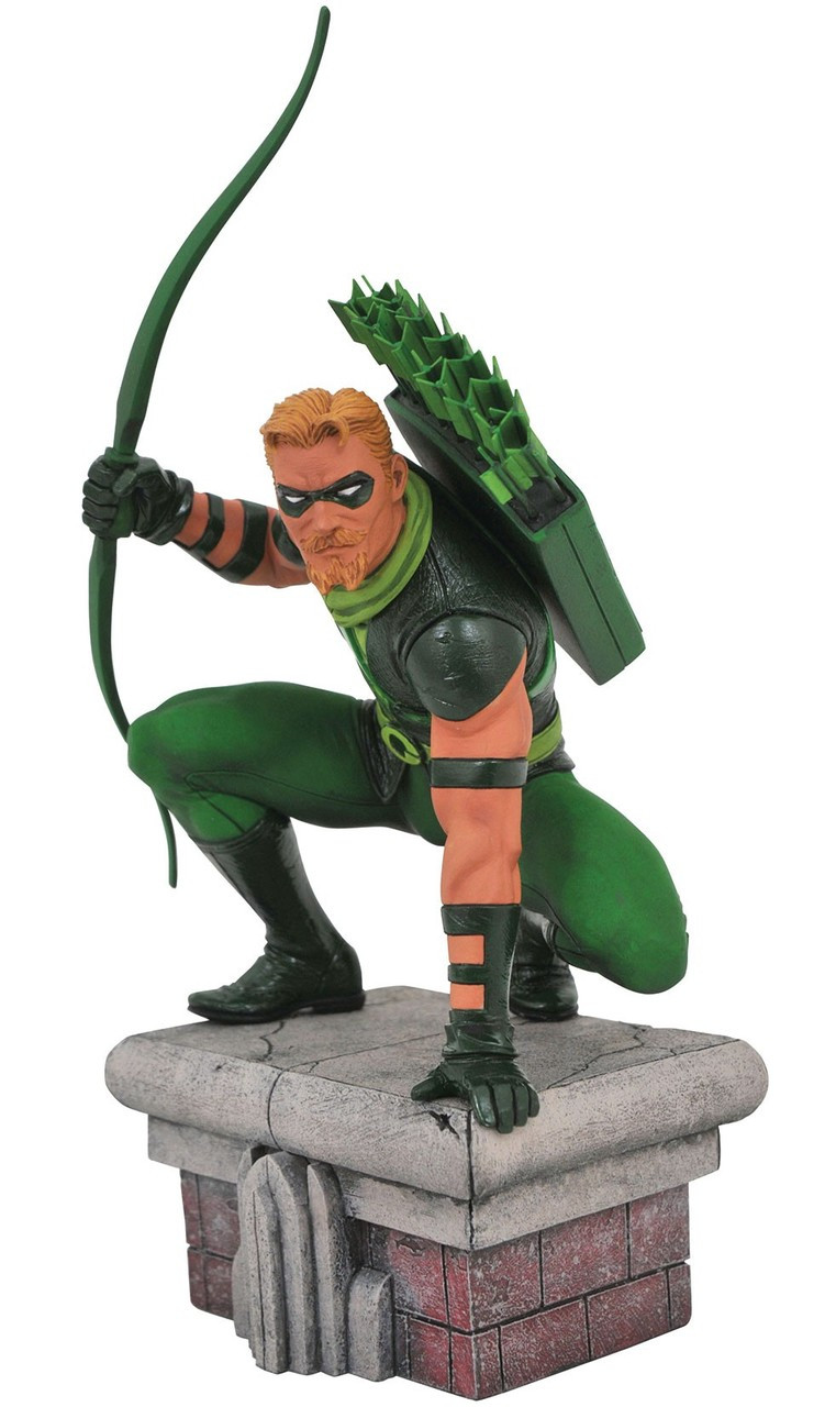 Dc Dc Gallery Green Arrow 8 Collectible Pvc Statue Diamond Select Toys Toywiz - green arrow motorcycle roblox