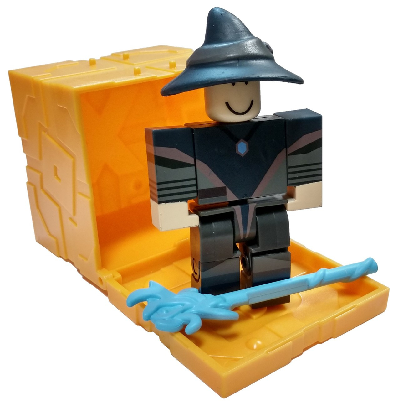 Roblox Series 5 Hexaria Elite Mage 3 Mini Figure With Gold Cube And Online Code Loose Jazwares Toywiz - roblox gundam hat