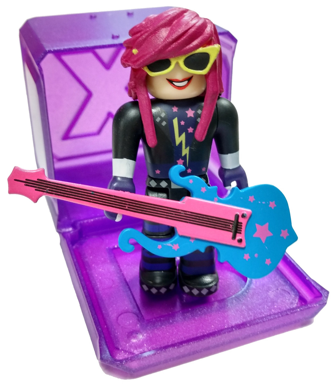 Roblox Celebrity Collection Series 3 Pop Queen Superstar Spectacular 3 Mini Figure With Cube And Online Code Loose Jazwares Toywiz - roblox queen
