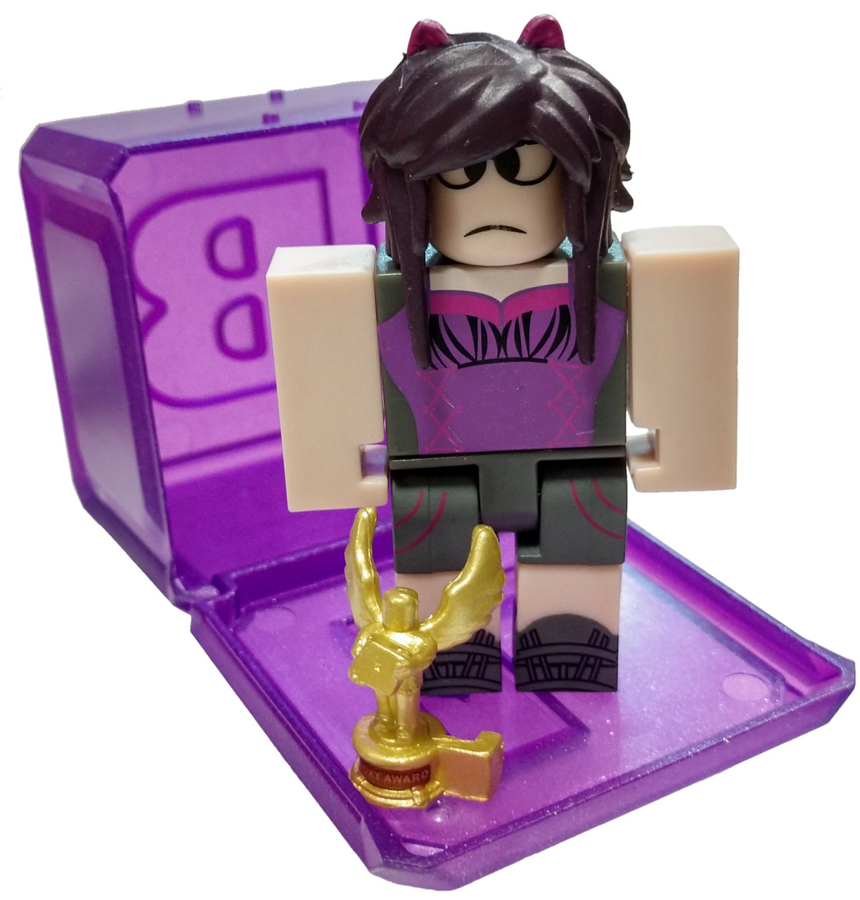 Roblox Celebrity Collection Series 3 Rastamypasta 3 Mini Figure With Cube And Online Code Loose Jazwares Toywiz - num num num roblox song