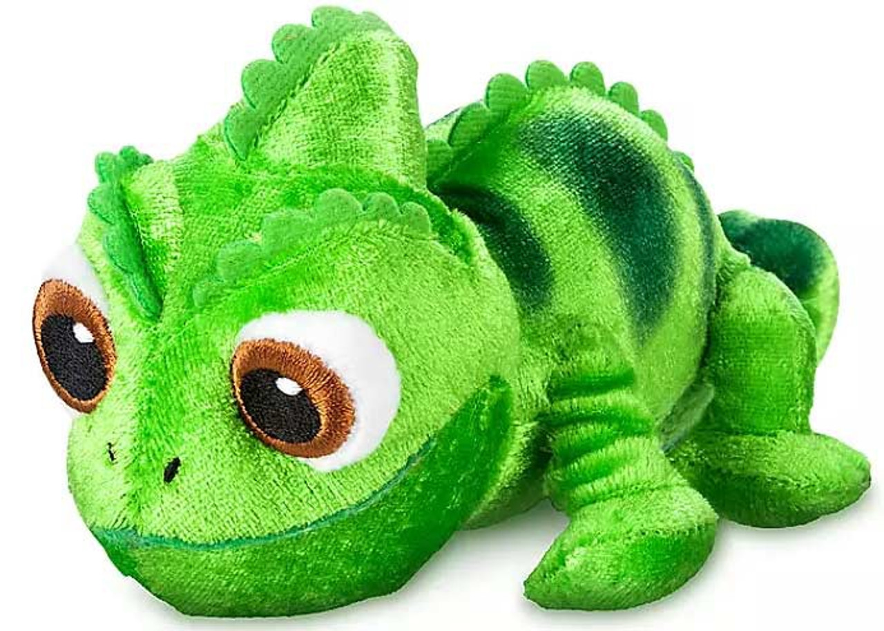 Disney Tangled Pascal Exclusive 7 Magnetic Shoulder Mini Plush Toywiz - shoulder crow roblox roblox turtle crow