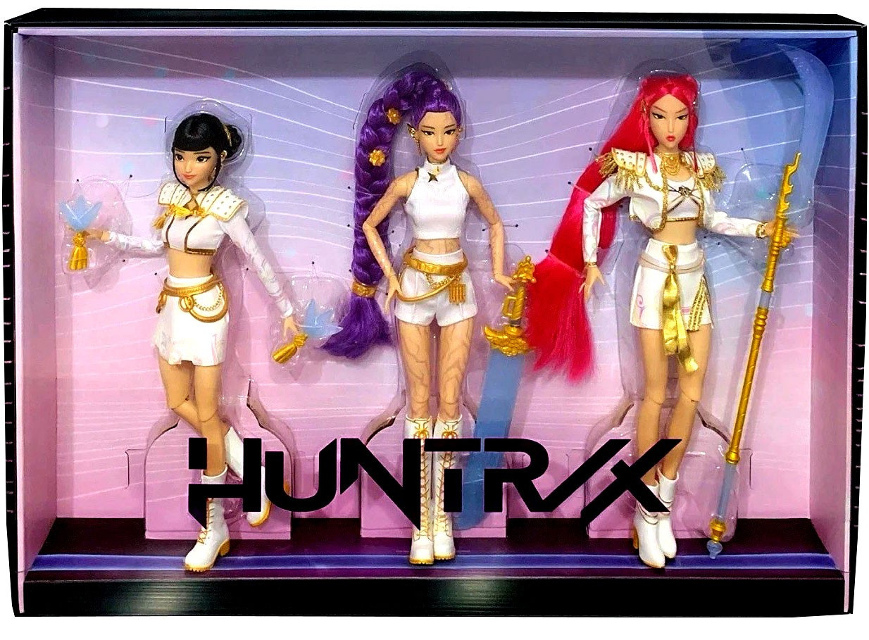 KPop Demon Hunters HUNTRX Rumi, Mira Zoey Exclusive 11.5 Doll 3