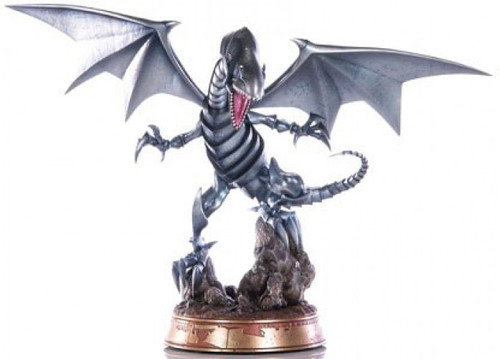 YuGiOh Blue-Eyes White Dragon 14-Inch Collectible PVC Statue [Silver Variant] (Pre-Order ships July)