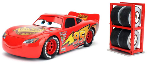 Disney / Pixar Cars Cars 3 Lightning McQueen Diecast Car [Tire Rack Edition]