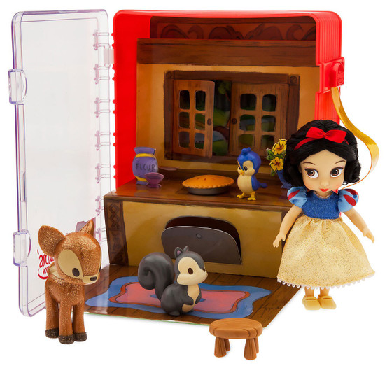 snow white doll house
