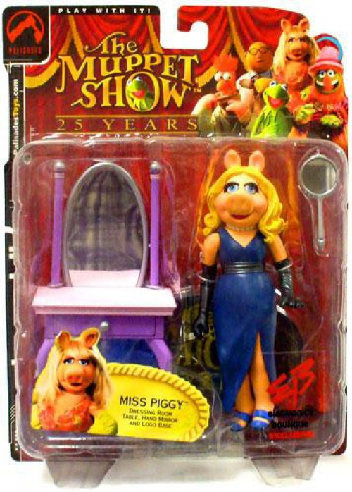 The Muppets The Muppet Show Miss Piggy Exclusive Action Figure