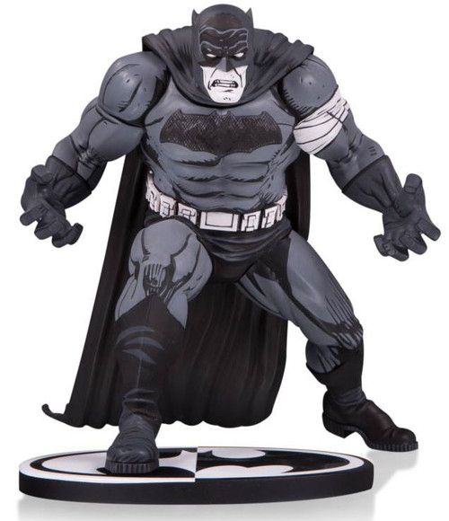 Batman Black White Batman  Statue Klaus Janson DC Collectibles - ToyWiz