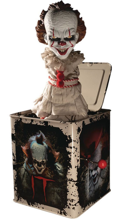 IT (2017) Pennywise フィギュア Amazon.com: NECA 2017 IT: Pennywise - 8