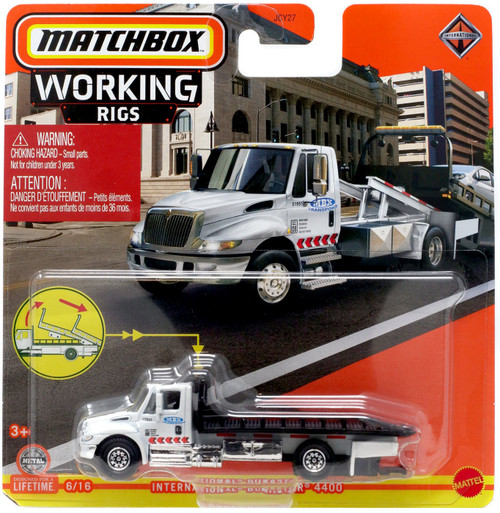 Matchbox Working Rigs International Durastar 4400 Diecast Vehicle