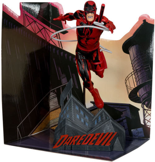 McFarlane Toys Marvel Daredevil Posed Figure with Scene Daredevil #600, Damaged Package、ToyWiz、kayou