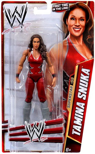 WWE アクションフィギュア タミナスヌーカ Tamina Snuka Amazon.com: WWE Series 33 - Superstar #59 Tamina Snuka